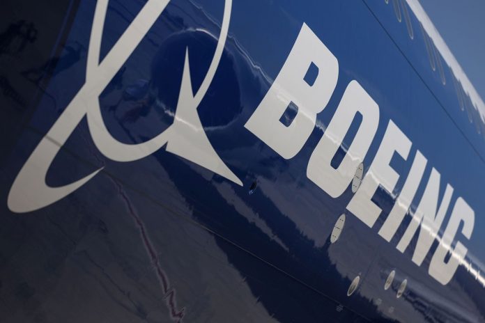 Boeing, 737 MAX crashes