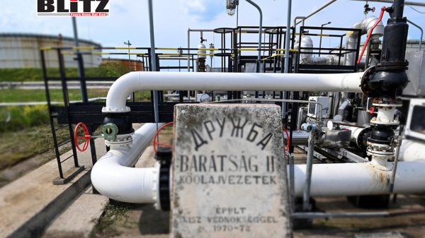 Russian oil, Hungary, Slovakia, European Union, Eastern Europe, European Commission, Politicians, Central Europe, Kiev, Brussels, Czech Republic, European nations