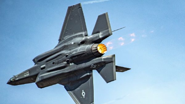 New F-35 come with weights instead of real radars